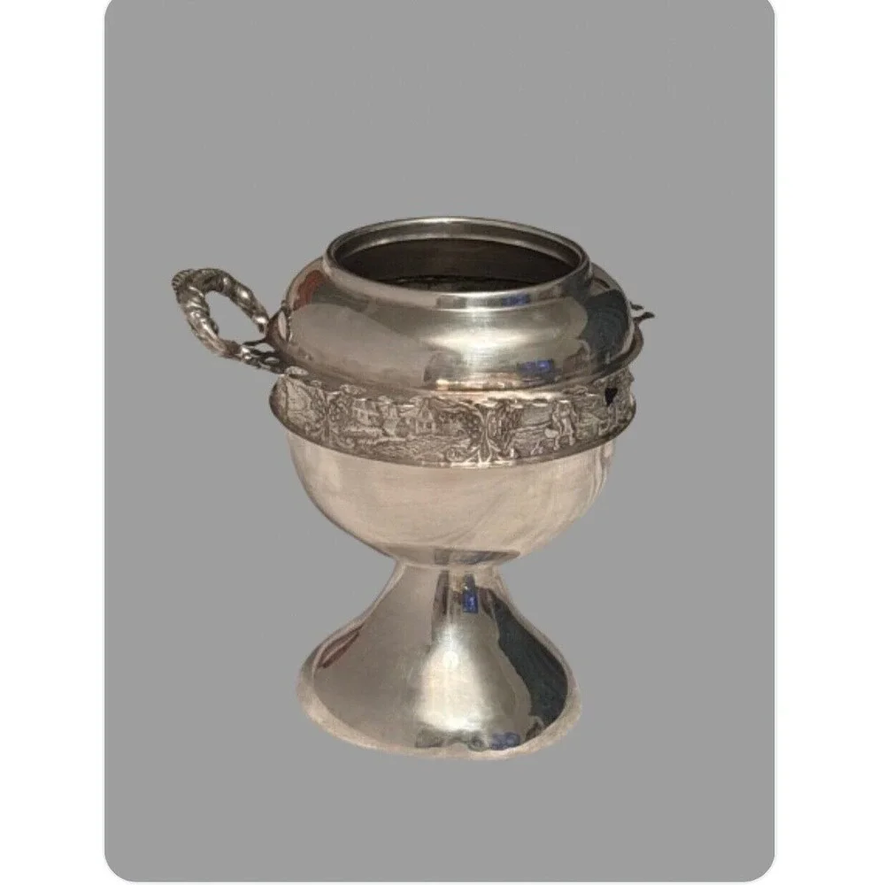 WR Rogers  Silver Quad Plated Sugar bowl 9 spoons one handle  Broke included VTG
